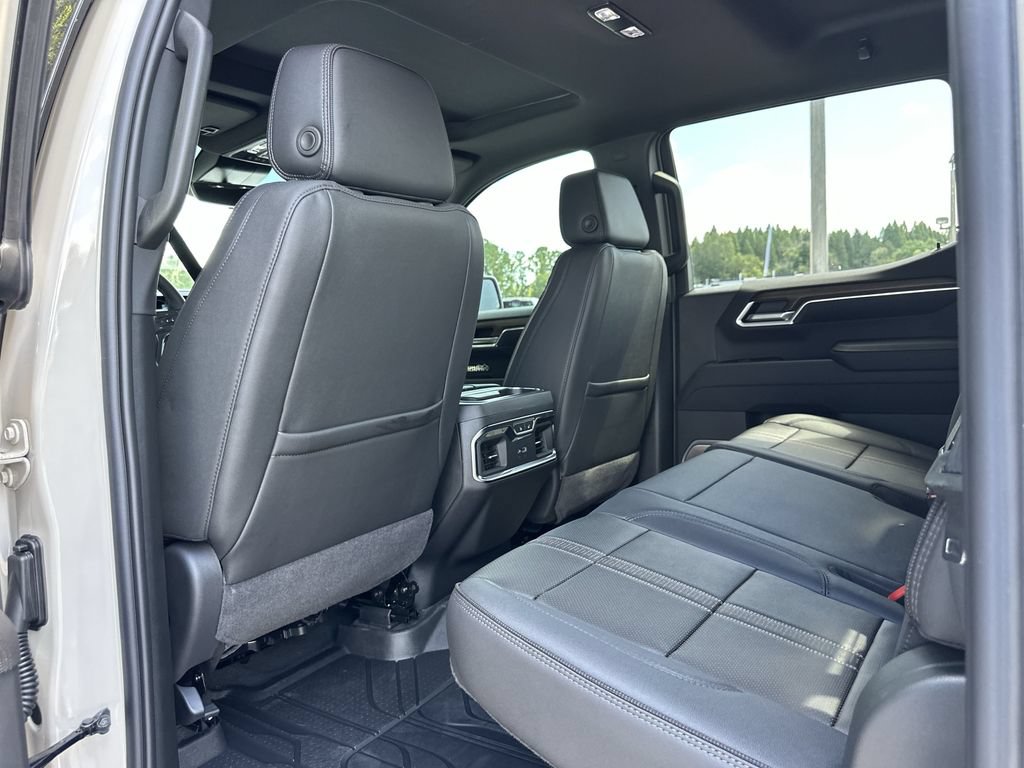 2026 Chevrolet Silverado 1500 High Country - Photo 15