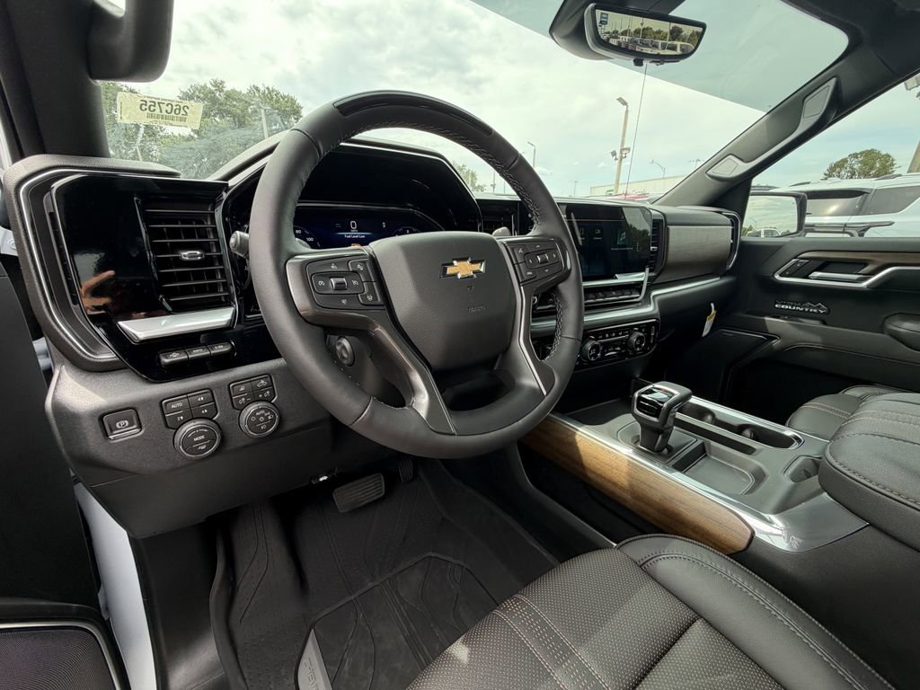 2026 Chevrolet Silverado 1500 High Country - Photo 17