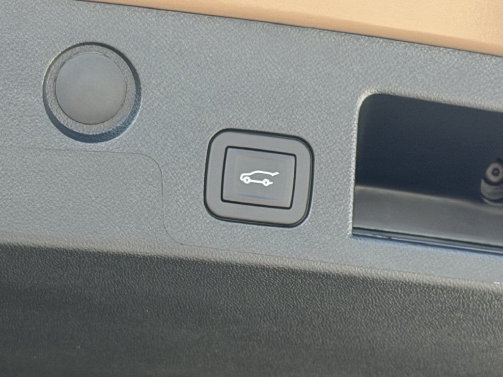 2027 Chevrolet Equinox ACTIV - Photo 19