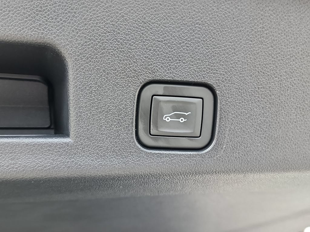 2026 Chevrolet Traverse LT - Photo 11