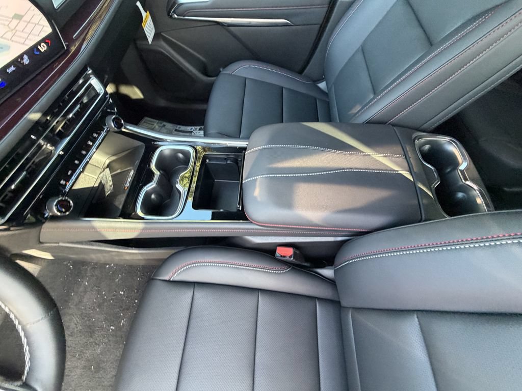 2026 Chevrolet Traverse Z71 - Photo 18