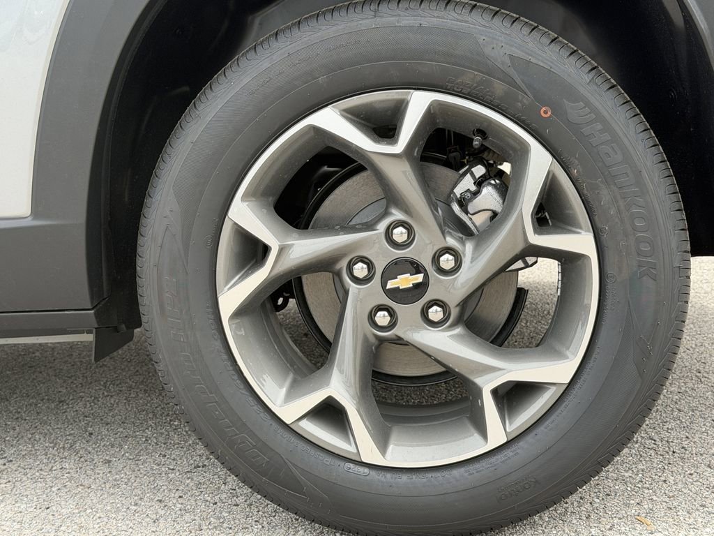 2026 Chevrolet Trax LT - Photo 11