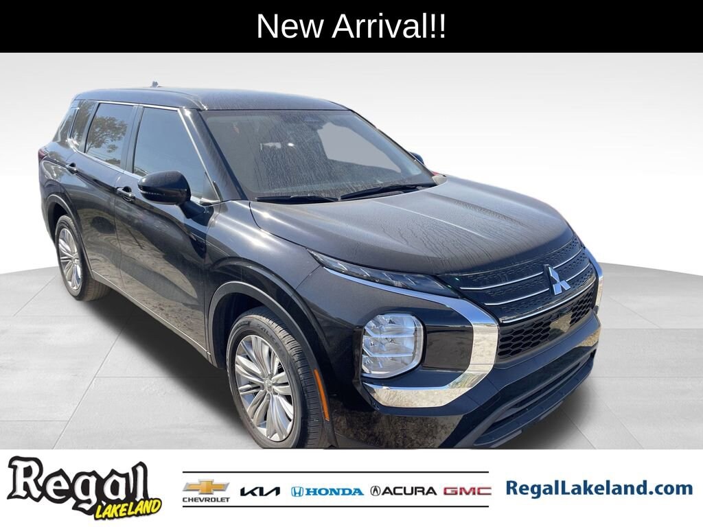 Used 2024 Mitsubishi Outlander ES