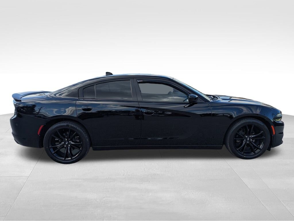 Used 2018 Dodge Charger SXT Plus