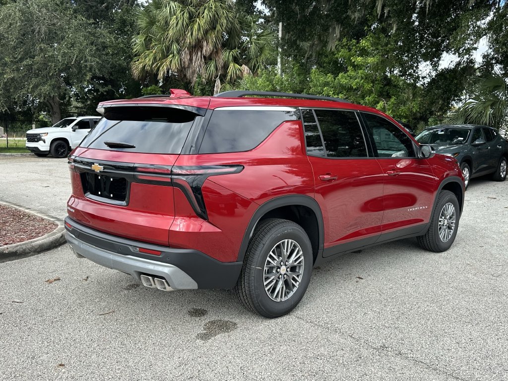 2027 Chevrolet Traverse LT - Photo 5