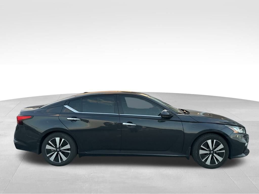 Used 2021 Nissan Altima 2.5 SL