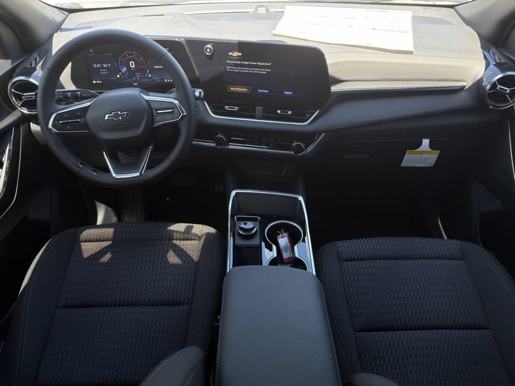 2027 Chevrolet Equinox LT - Photo 10