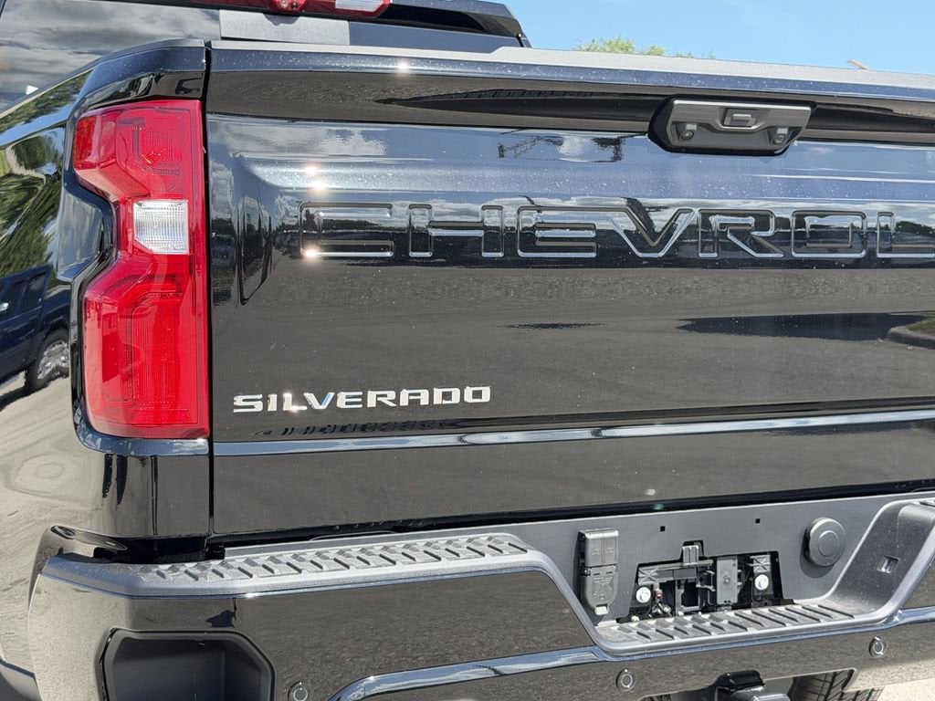 2026 Chevrolet Silverado 1500 High Country - Photo 11