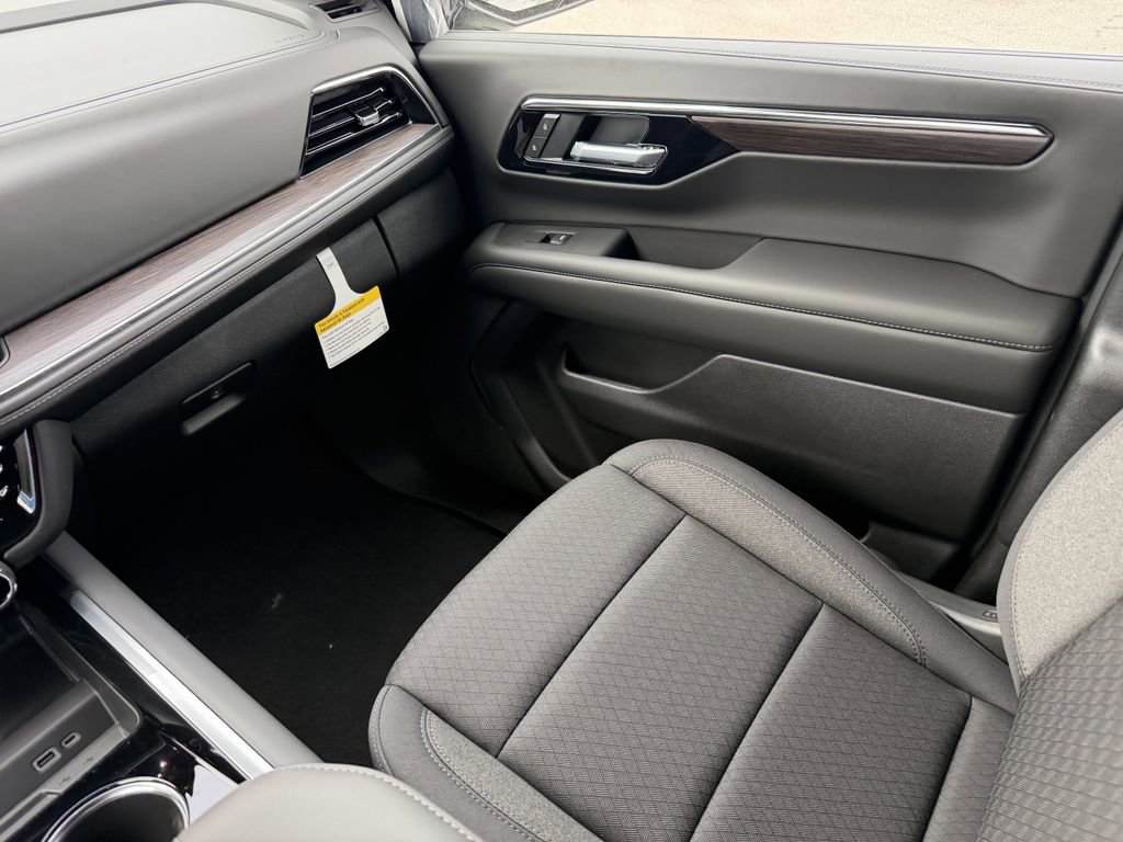 2026 Chevrolet Suburban LS - Photo 14