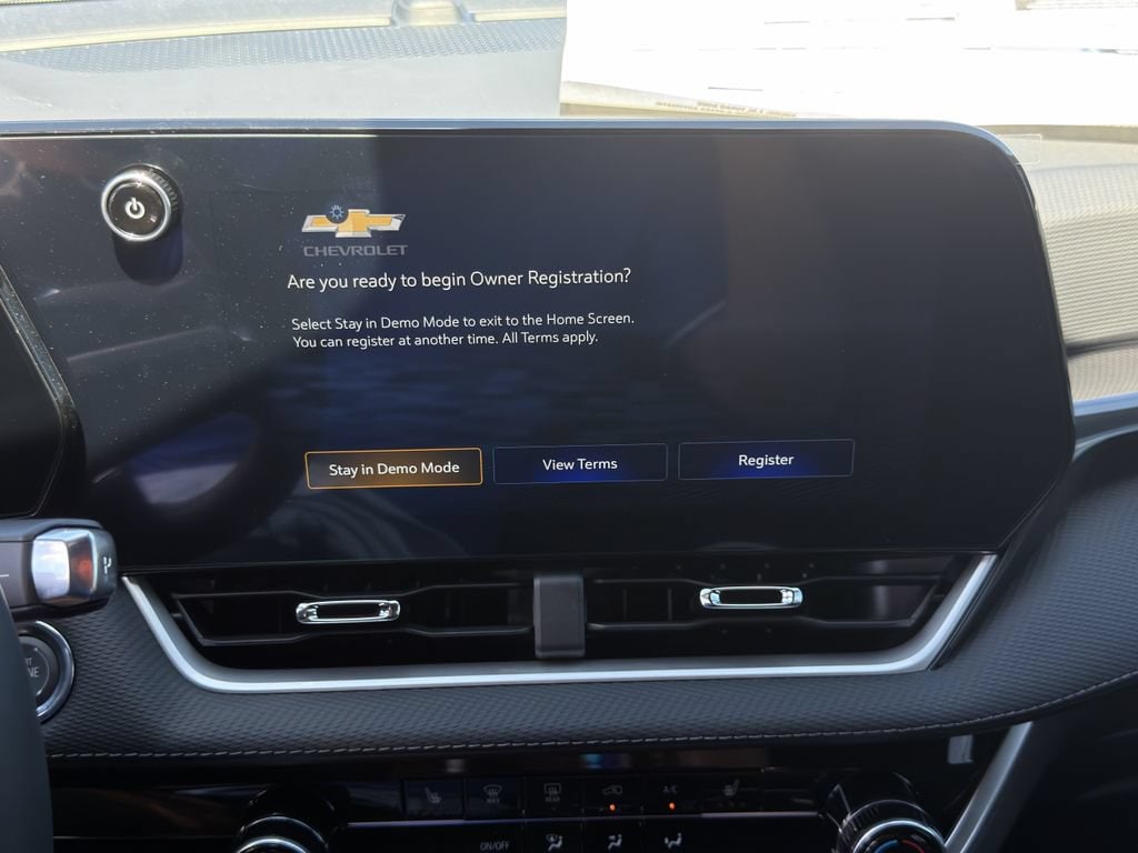 2027 Chevrolet Equinox LT - Photo 21