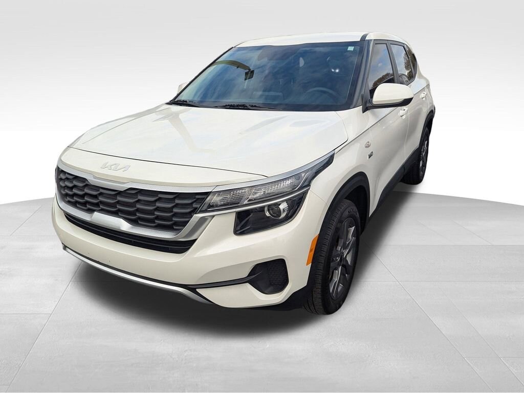 Used 2023 Kia Seltos LX