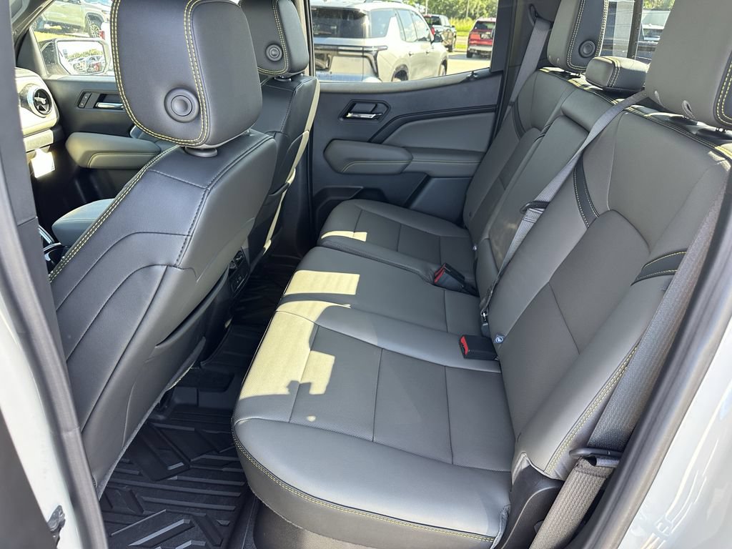 2026 Chevrolet Colorado ZR2 - Photo 13