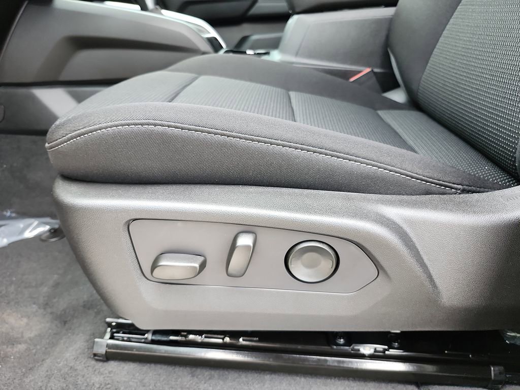 2026 Chevrolet Colorado LT - Photo 19