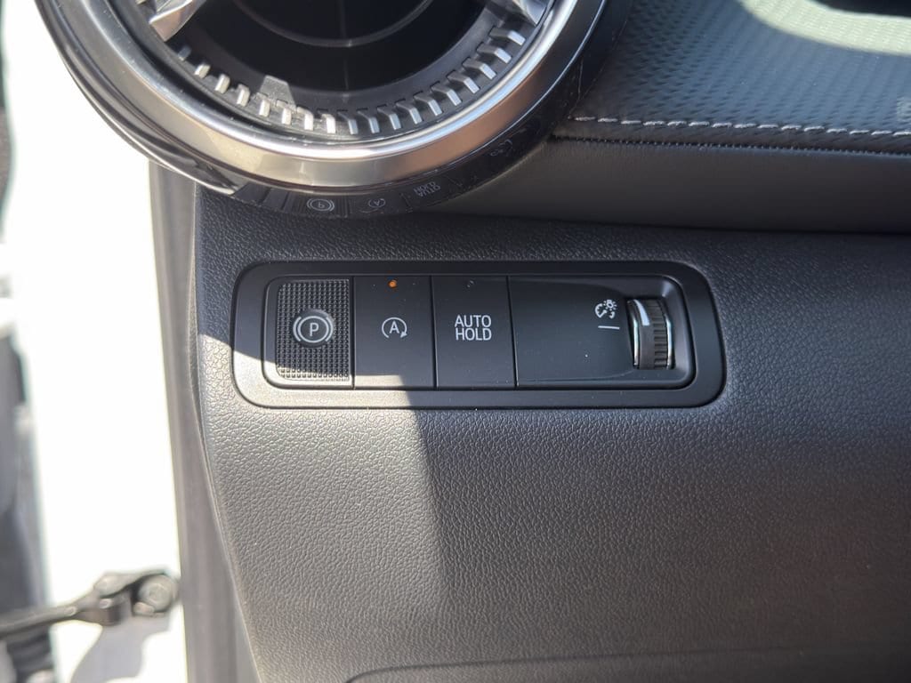 2027 Chevrolet Equinox LT - Photo 20