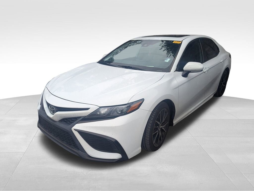 Used 2022 Toyota Camry SE