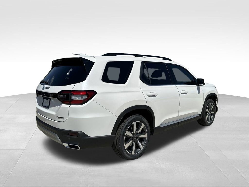 Used 2025 Honda Pilot Touring