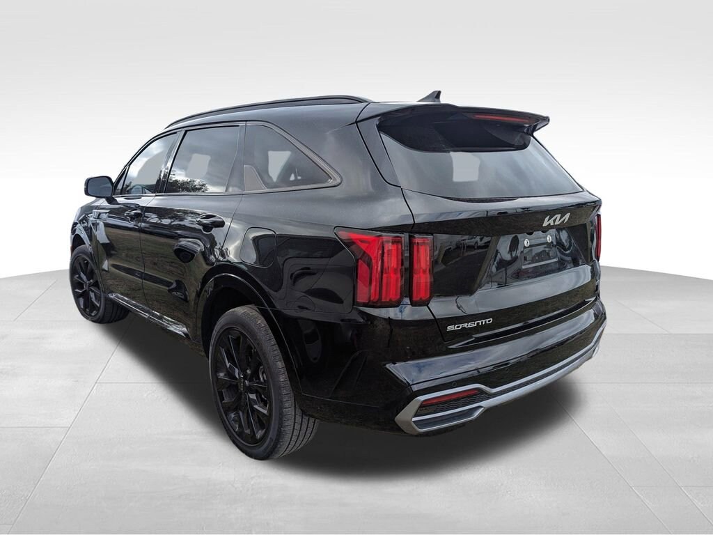 Used 2023 Kia Sorento SX