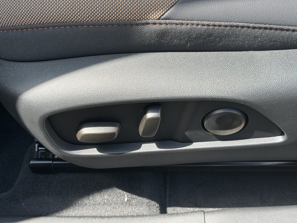 2027 Chevrolet Equinox ACTIV - Photo 22