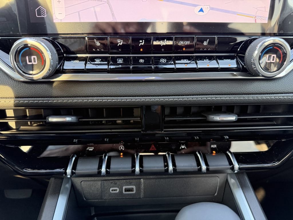 2026 Chevrolet Colorado LT - Photo 22