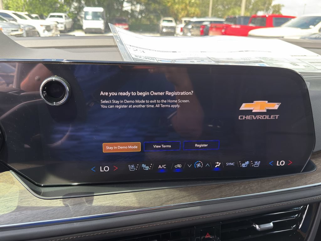 2026 Chevrolet Suburban High Country - Photo 31