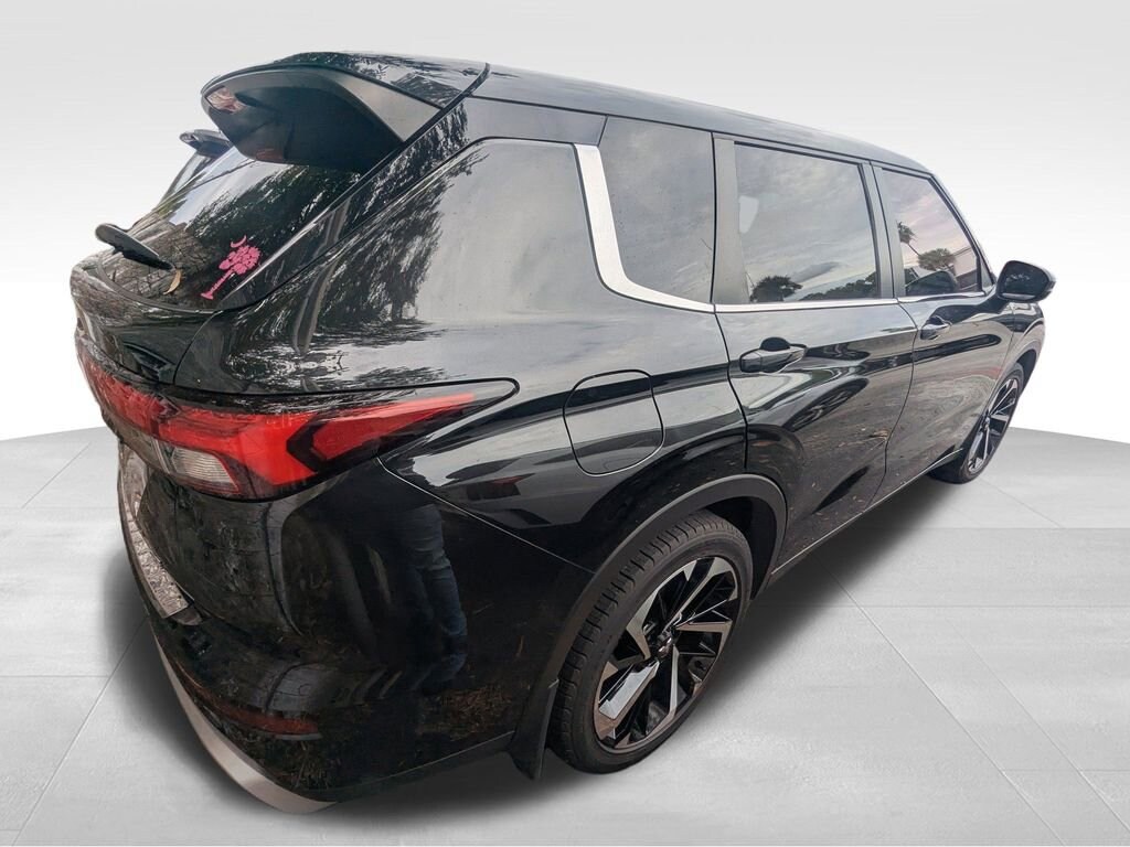 Used 2022 Mitsubishi Outlander SE