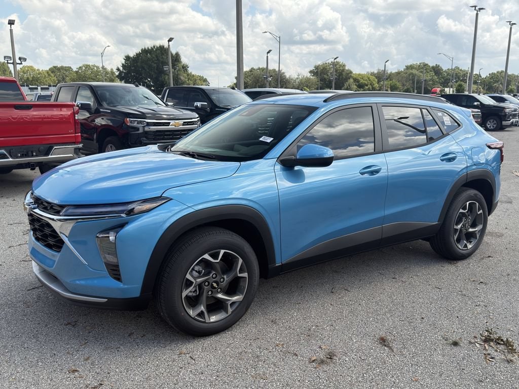 2026 Chevrolet Trax LT - Photo 8