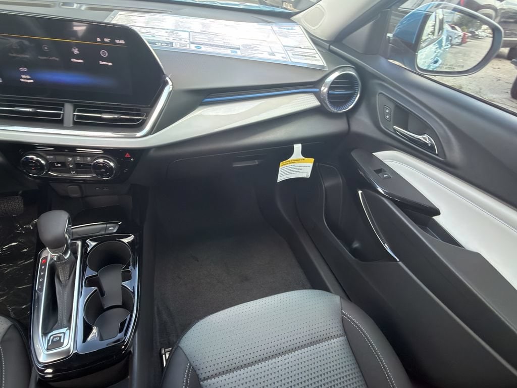 2026 Chevrolet Trax LT - Photo 15