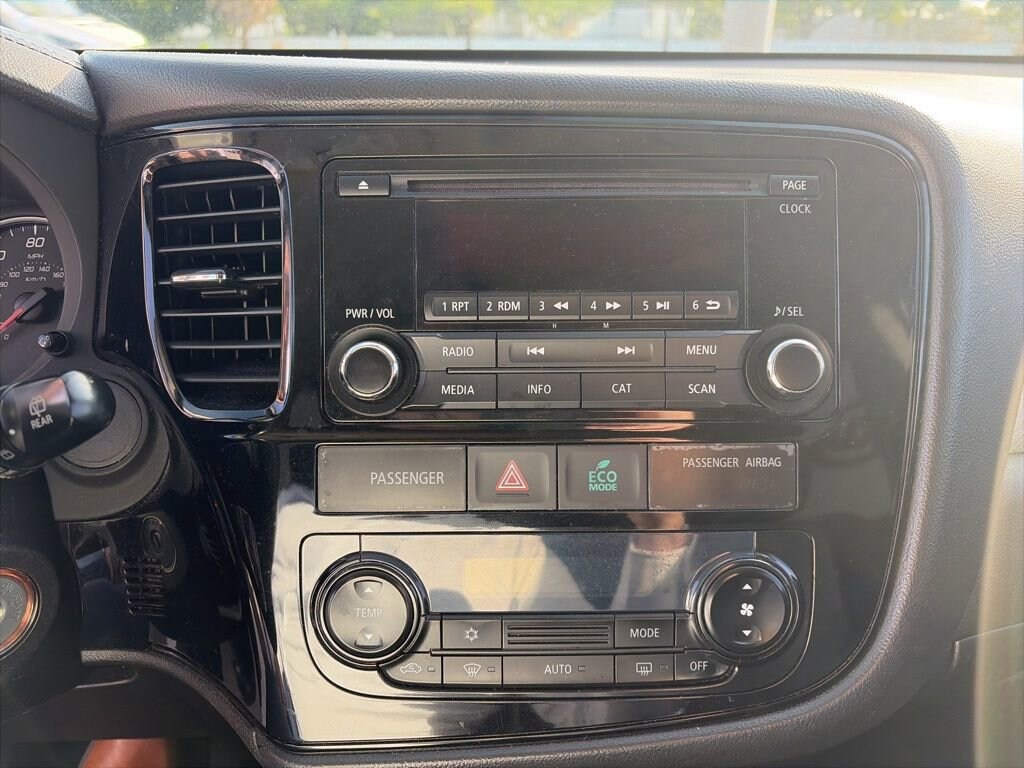 Used 2016 Mitsubishi Outlander ES