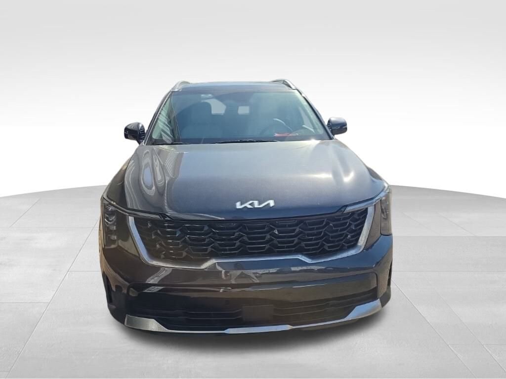 Used 2025 Kia Sorento S