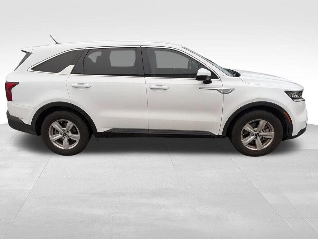 Used 2023 Kia Sorento LX