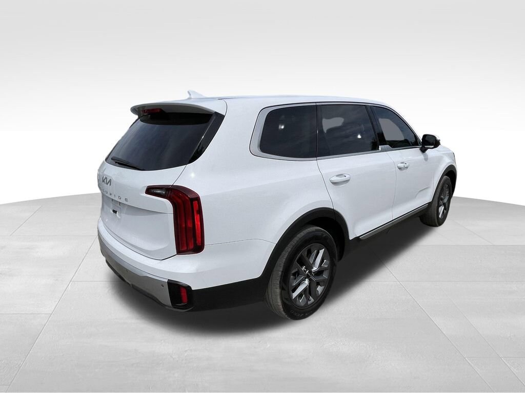 Used 2024 Kia Telluride LX