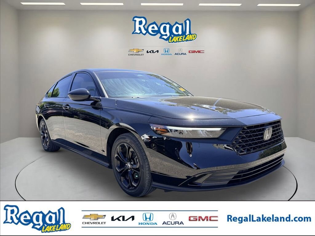 Used 2025 Honda Accord Sedan SE