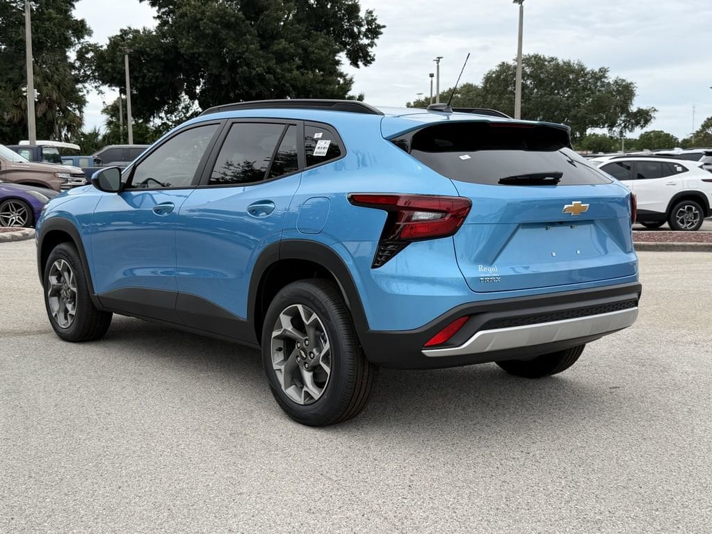 2026 Chevrolet Trax LT - Photo 7