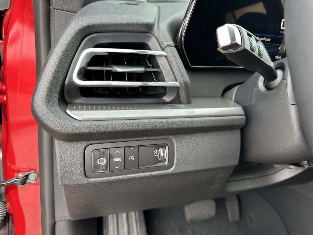 2027 Chevrolet Traverse LT - Photo 31