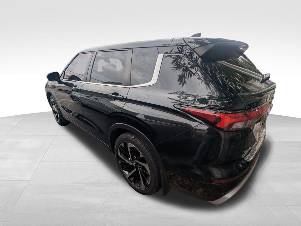 Used 2022 Mitsubishi Outlander SE