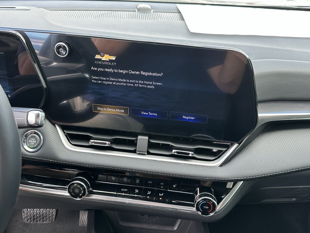 2027 Chevrolet Equinox LT - Photo 23