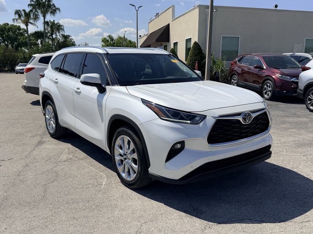 Used 2023 Toyota Highlander L