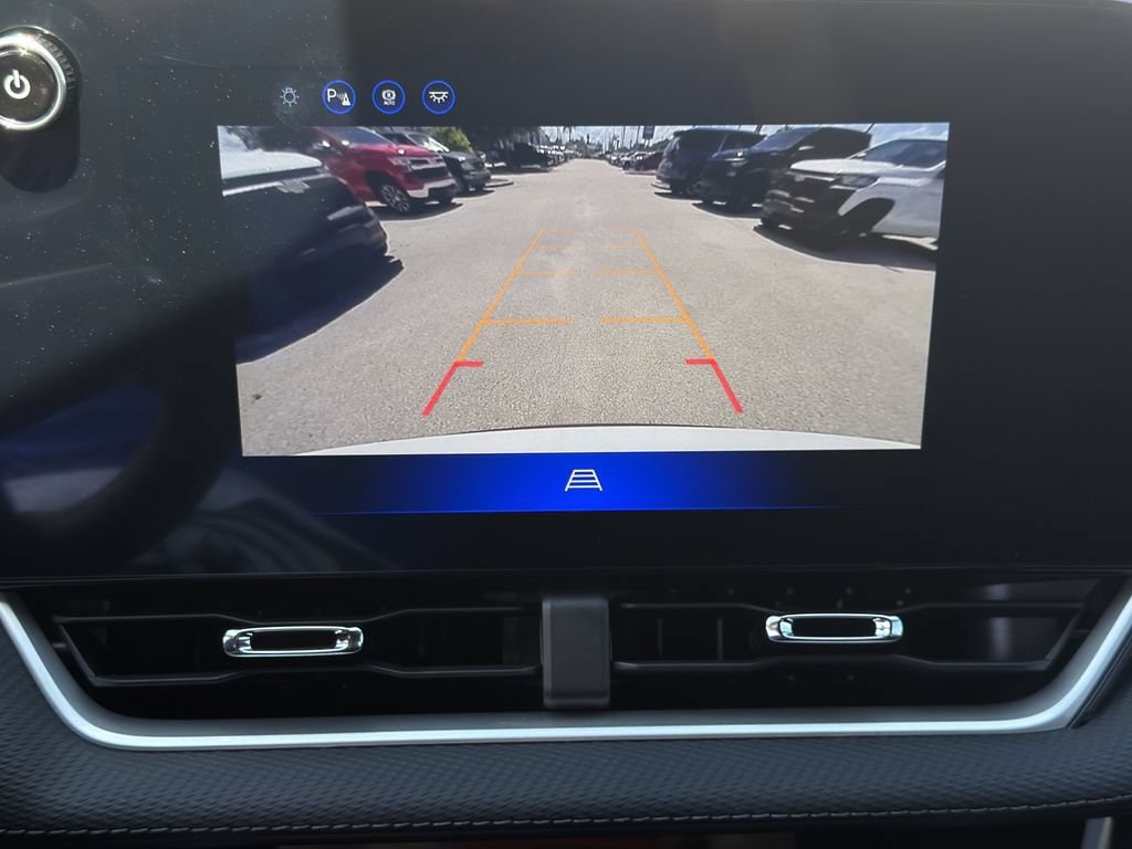 2027 Chevrolet Equinox LT - Photo 22