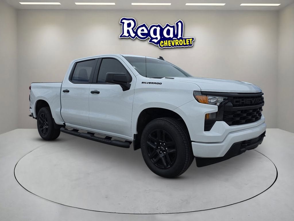 New 2025 Chevrolet Silverado 1500 Custom Truck
