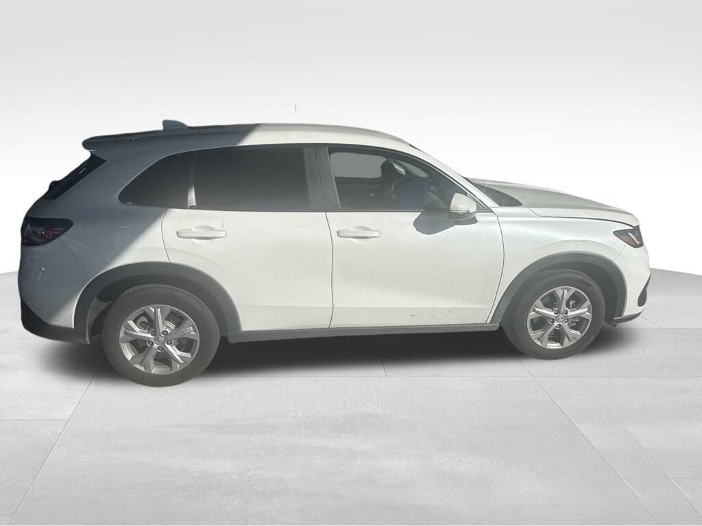 Used 2025 Honda HR-V LX