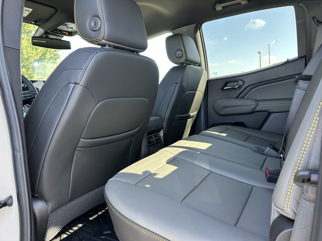 2026 Chevrolet Colorado ZR2 - Photo 12