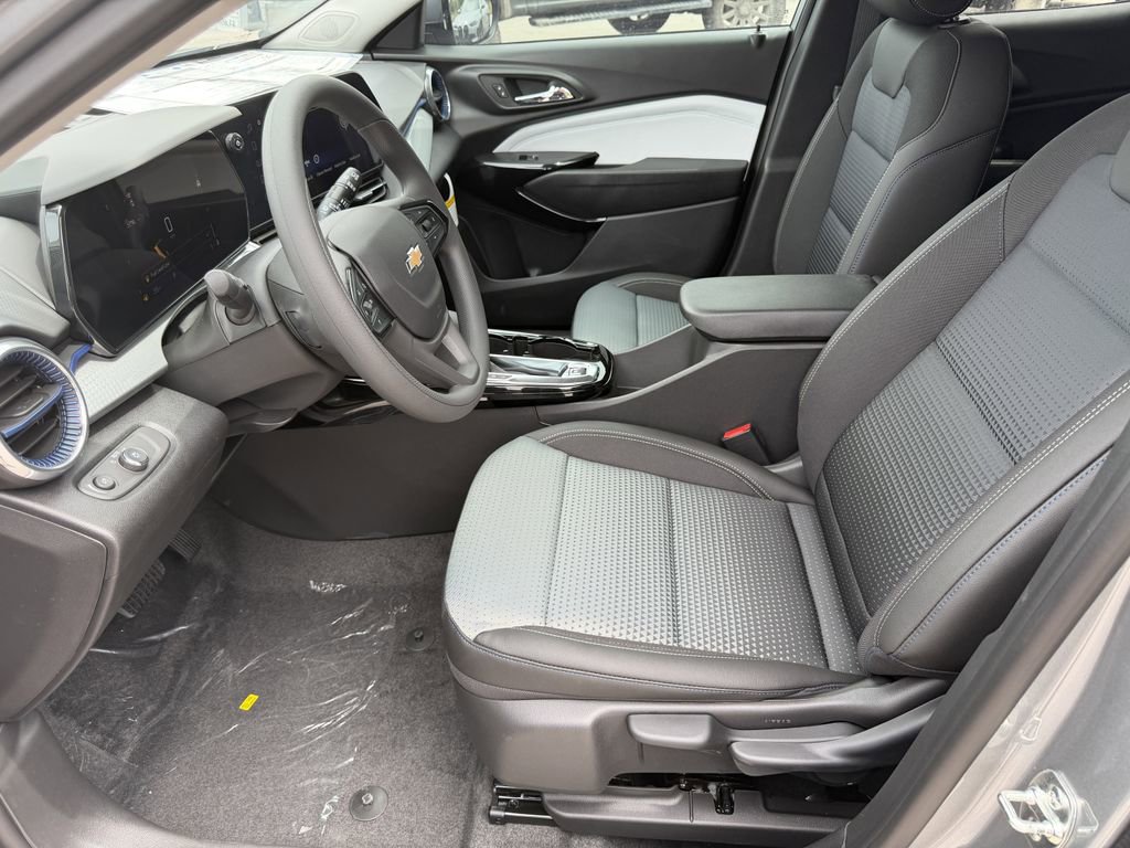 2026 Chevrolet Trax LT - Photo 21