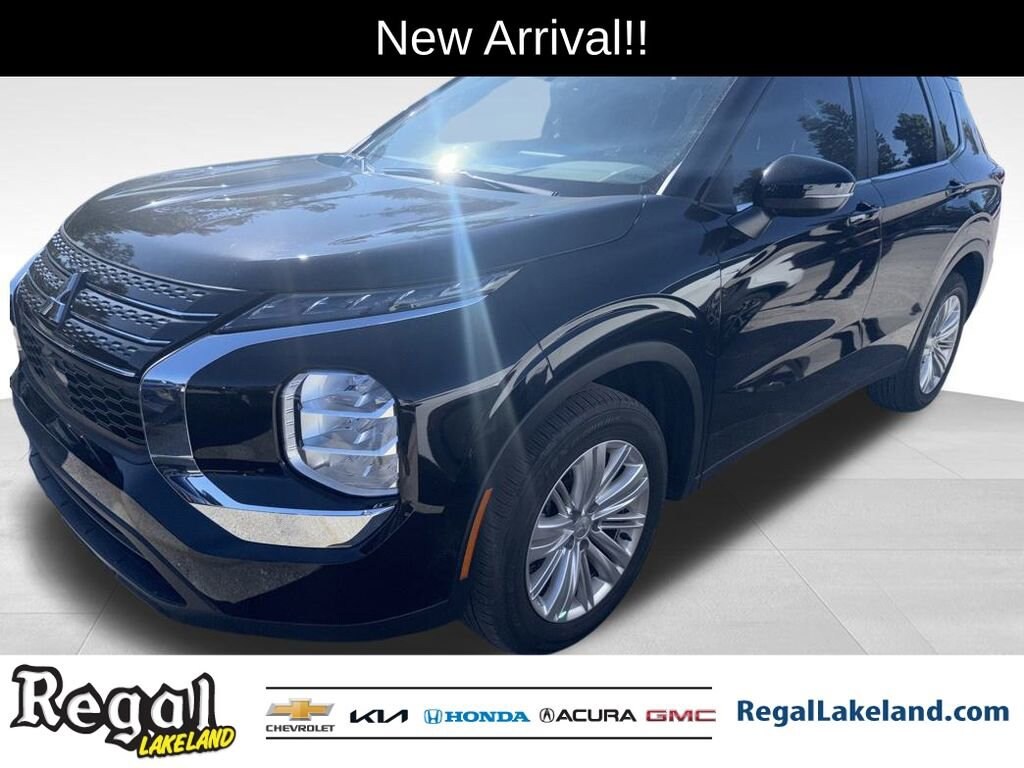 Used 2024 Mitsubishi Outlander ES