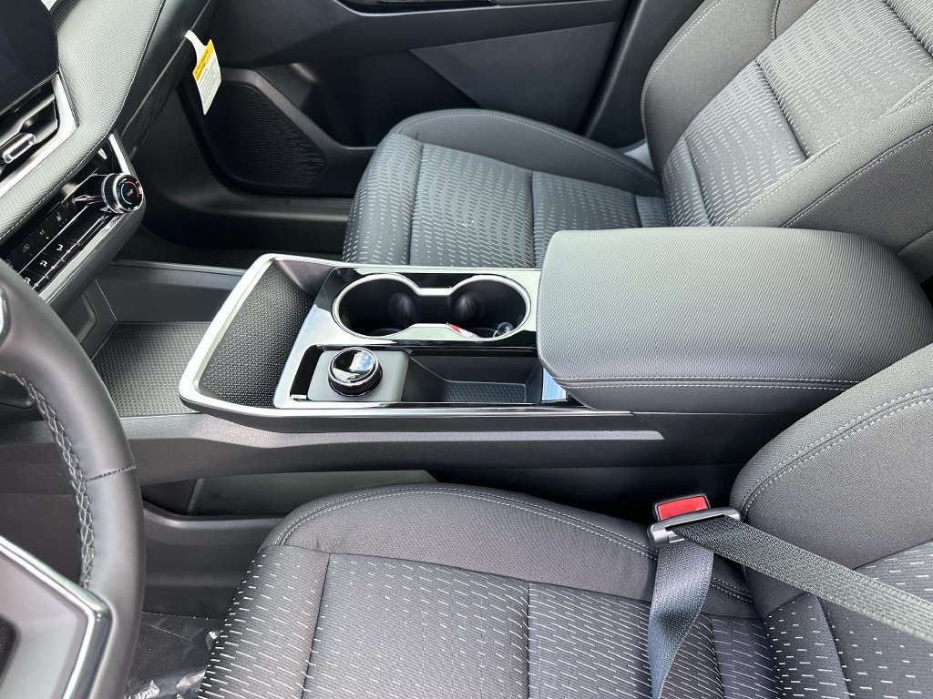 2027 Chevrolet Equinox LT - Photo 20