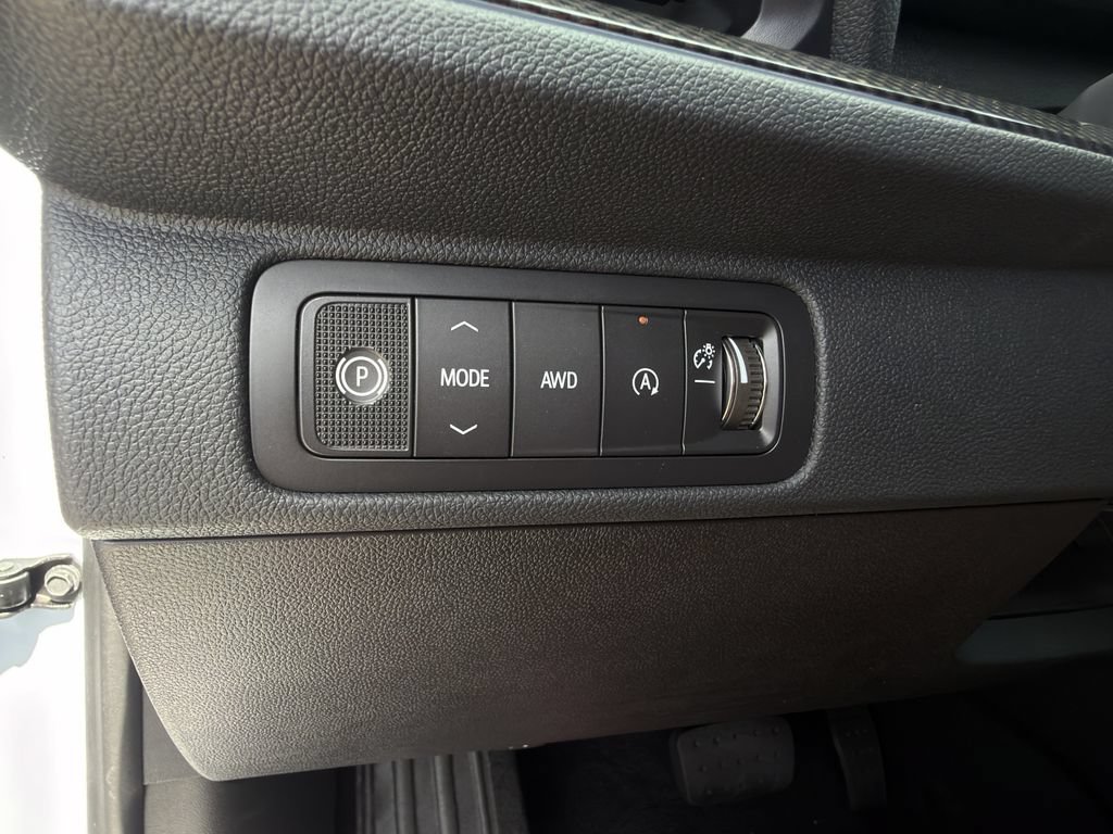 2027 Chevrolet Traverse Z71 - Photo 27
