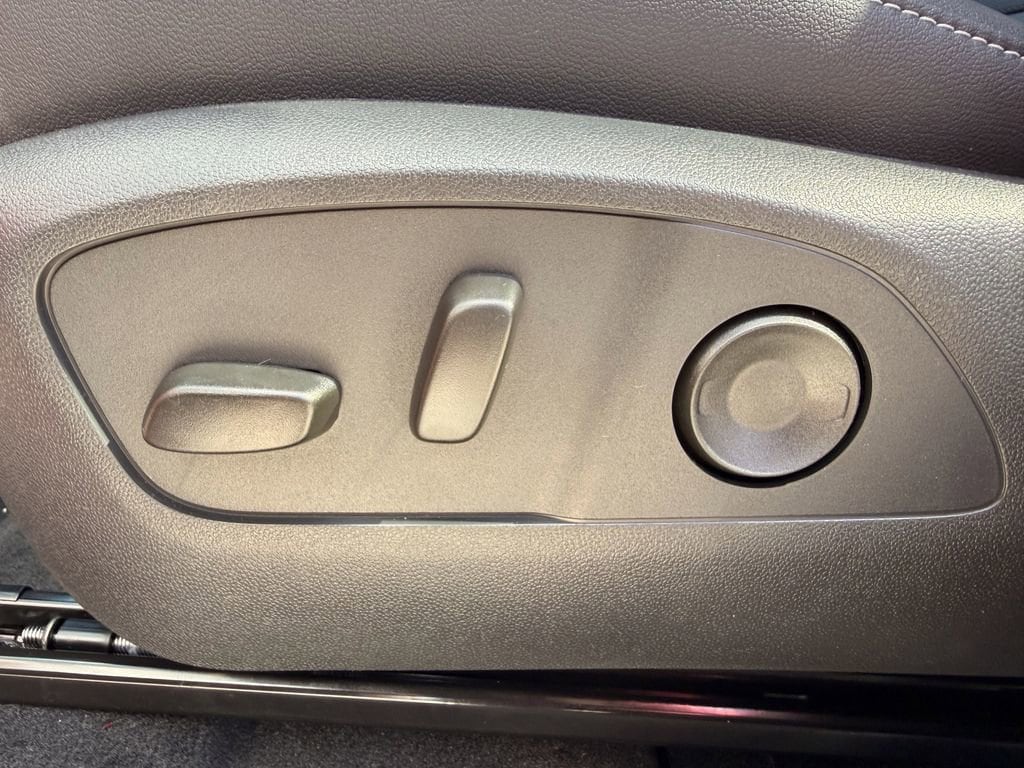 2026 Chevrolet Traverse LT - Photo 17