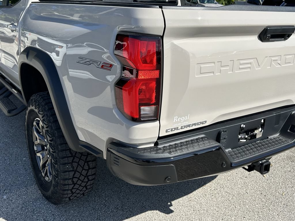 2026 Chevrolet Colorado ZR2 - Photo 6