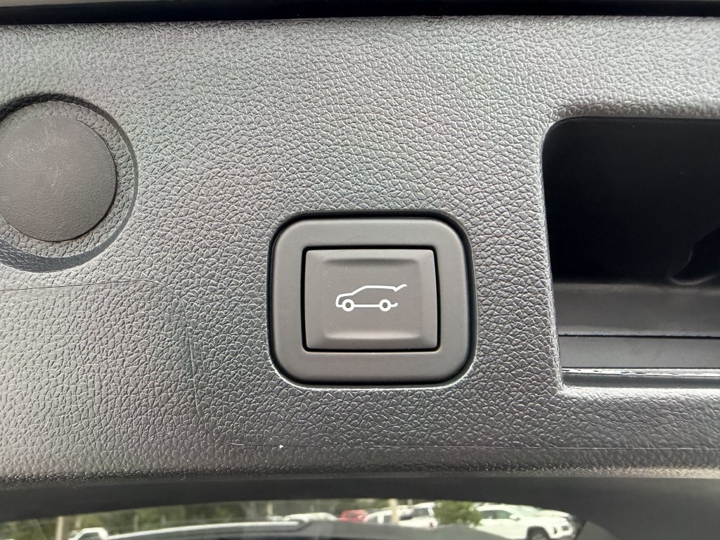 2027 Chevrolet Equinox RS - Photo 10