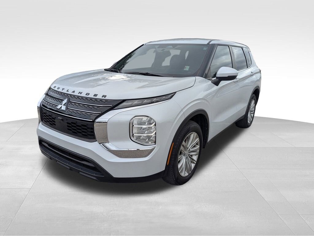 Used 2023 Mitsubishi Outlander ES