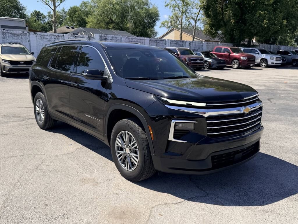 Certified 2025 Chevrolet Traverse LT SUV